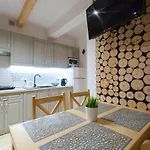 Tatil Evi Dw Kinga & Na Granicznej Z Jacuzzi *