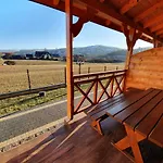 Dw Kinga & Na Granicznej Z Jacuzzi Tatil Evi *