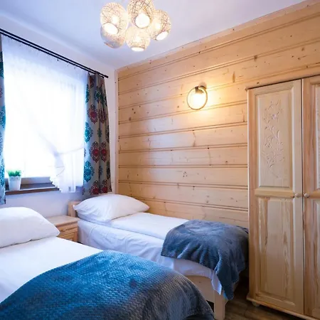 別荘 Dw Kinga & Na Granicznej Z Jacuzzi Kacwin