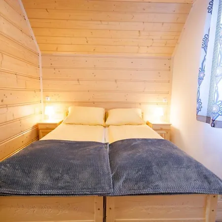 Dw Kinga & Na Granicznej Z Jacuzzi 別荘 Kacwin