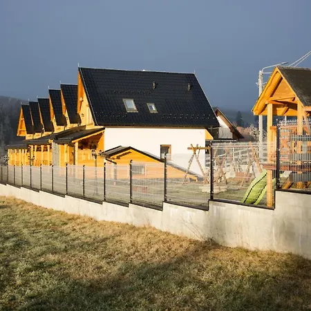 Dw Kinga & Na Granicznej Z Jacuzzi 別荘 Kacwin