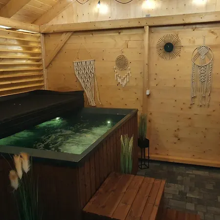 別荘 Dw Kinga & Na Granicznej Z Jacuzzi Kacwin