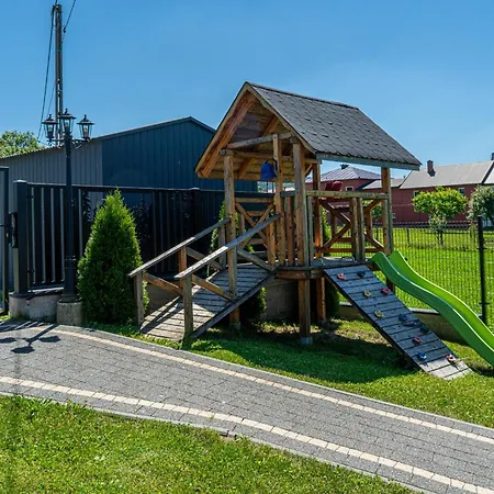 Dw Kinga & Na Granicznej Z Balia W Ogrodzie * Kacwin
